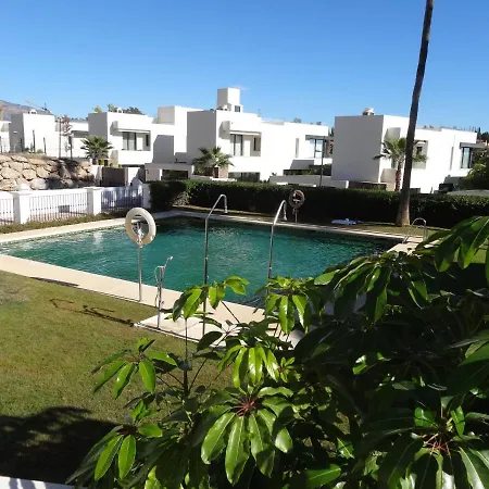 Lemon Tree House بيت للعطل